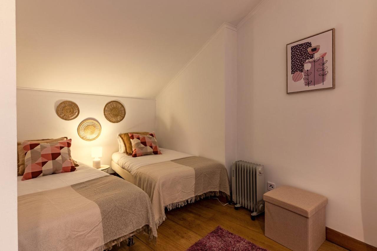 Localtraveling Chiado Trindade * Lissabon