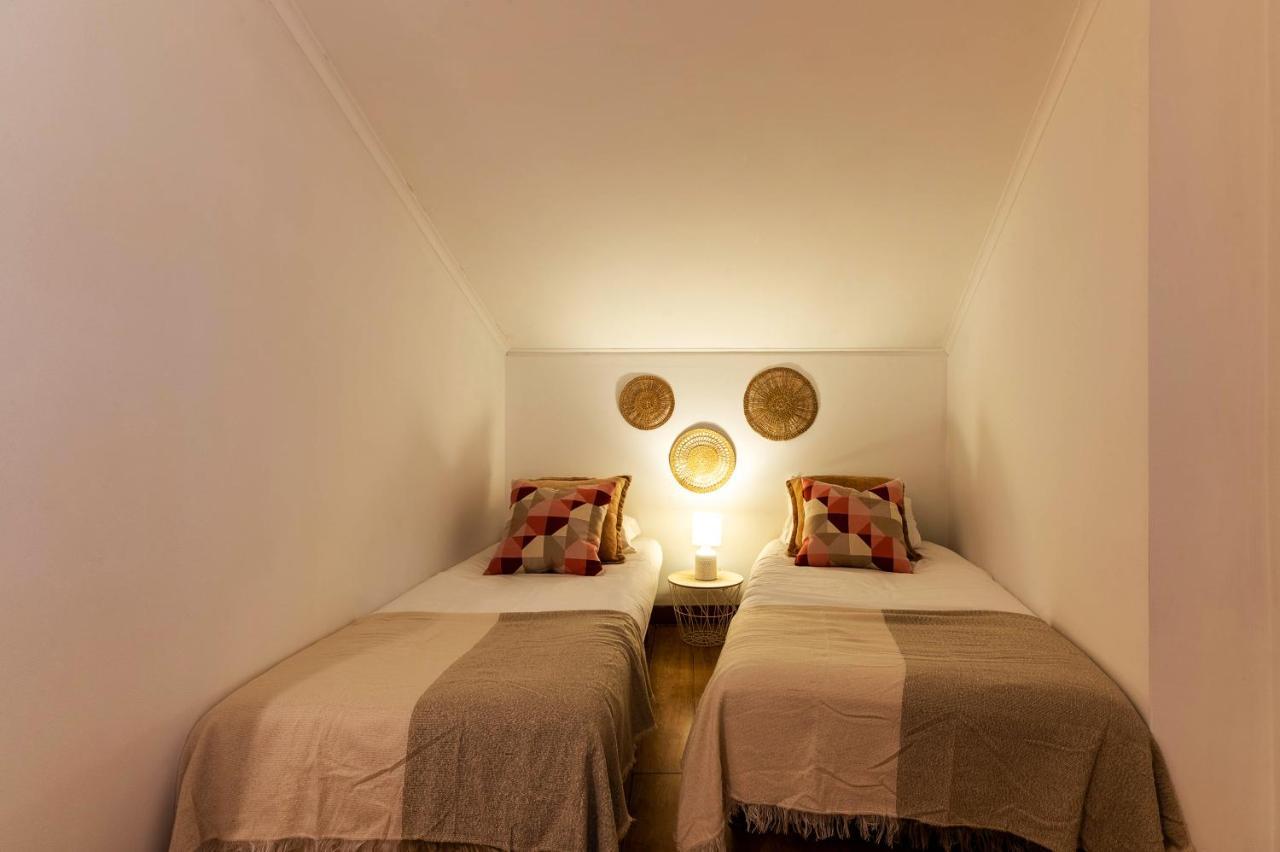 Localtraveling Chiado Trindade Lissabon