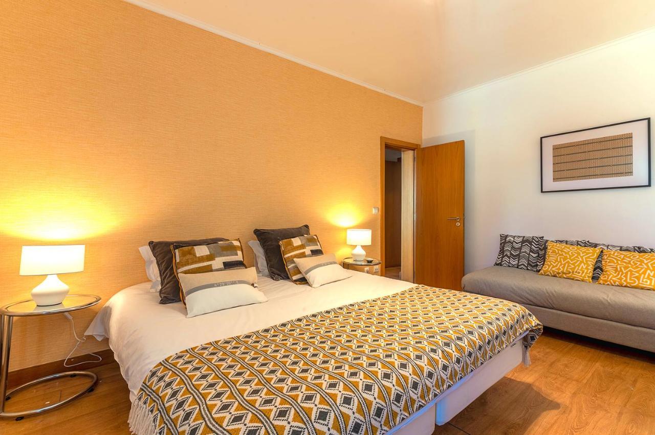 Apartment Localtraveling Chiado Trindade Lissabon